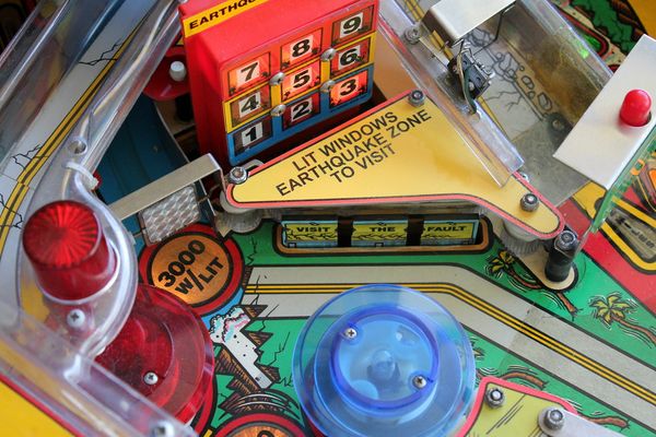 Crazy Leon's Pinball Enthusiast Newsletter: Tables For Sale Thanksgiving Week 2019